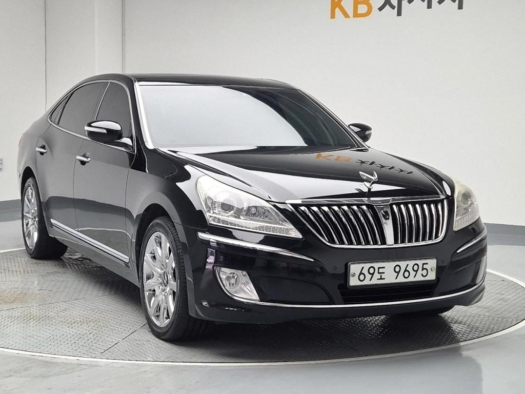 2010 HYUNDAI EQUUS (NEW) 