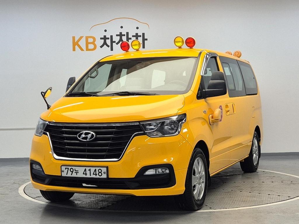 2019 HYUNDAI THE NEW GRAND STAREX 