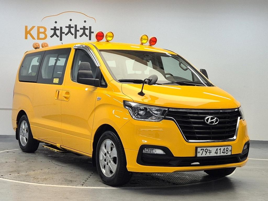 2019 HYUNDAI THE NEW GRAND STAREX 