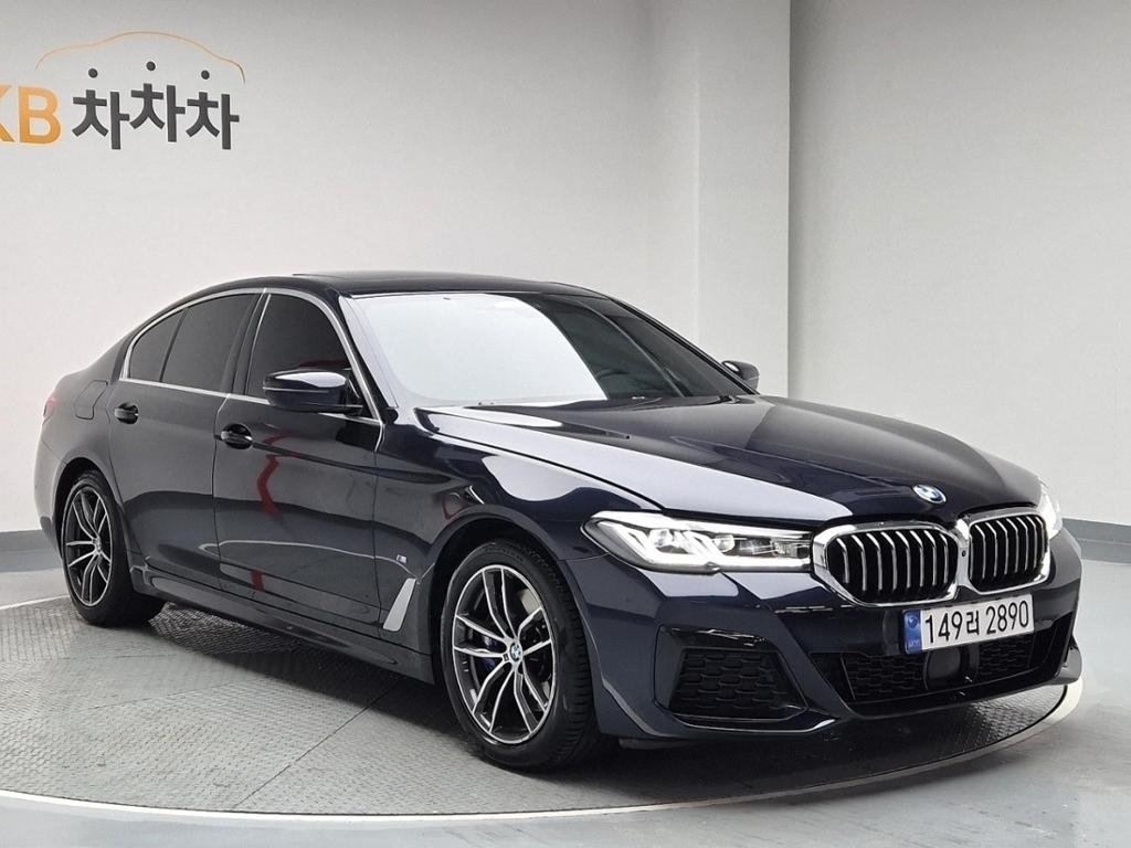 2023 BMW 5 SERIES (7Gen) 