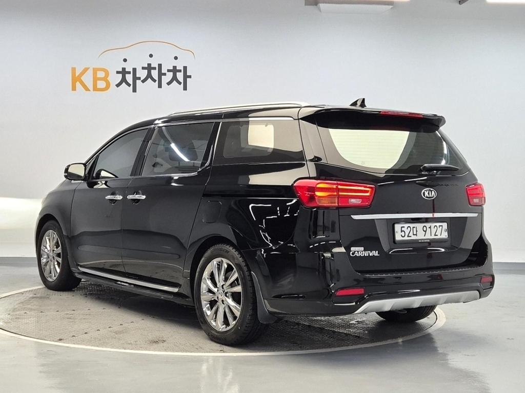 2019 KIA THE NEW CARNIVAL 