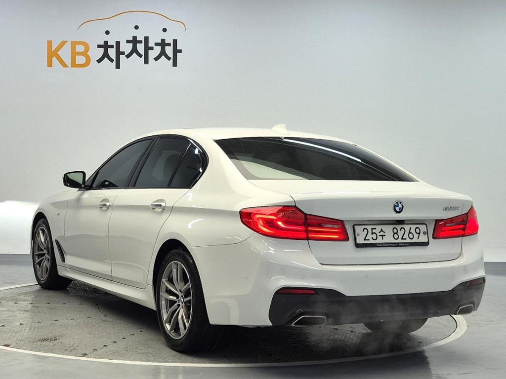 2017 BMW 5 SERIES (7Gen) 