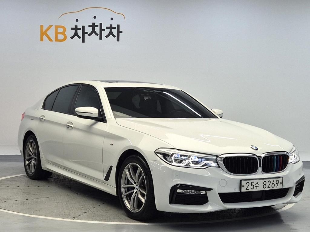 2017 BMW 5 SERIES (7Gen) 