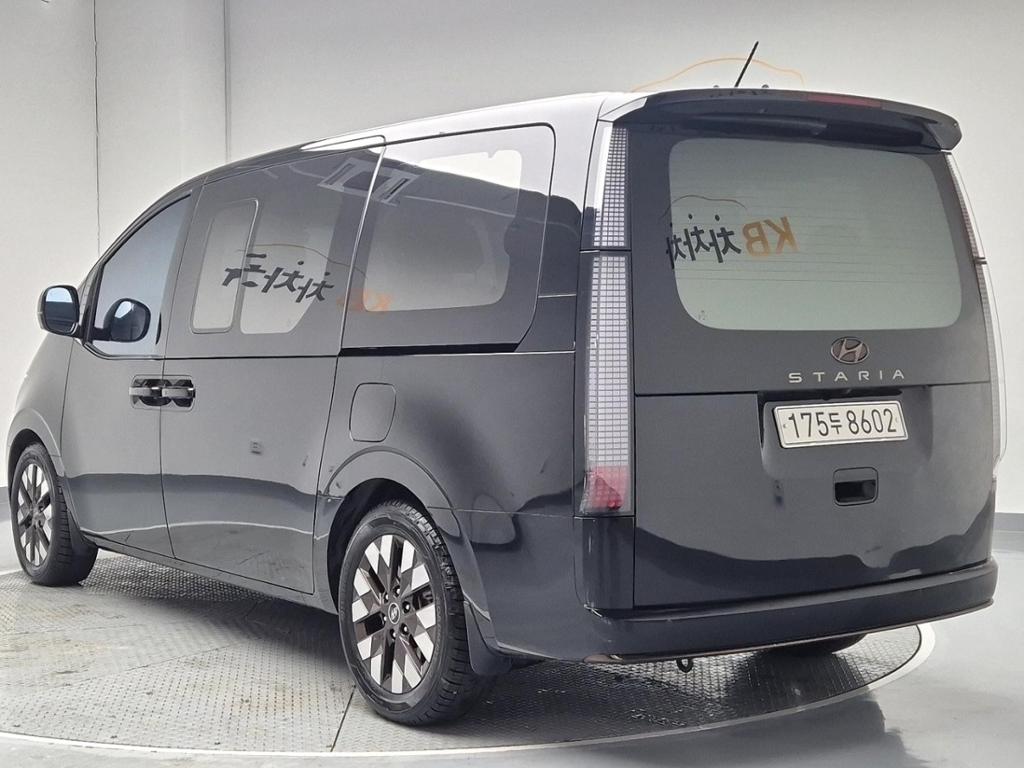 2022 HYUNDAI STARIA 