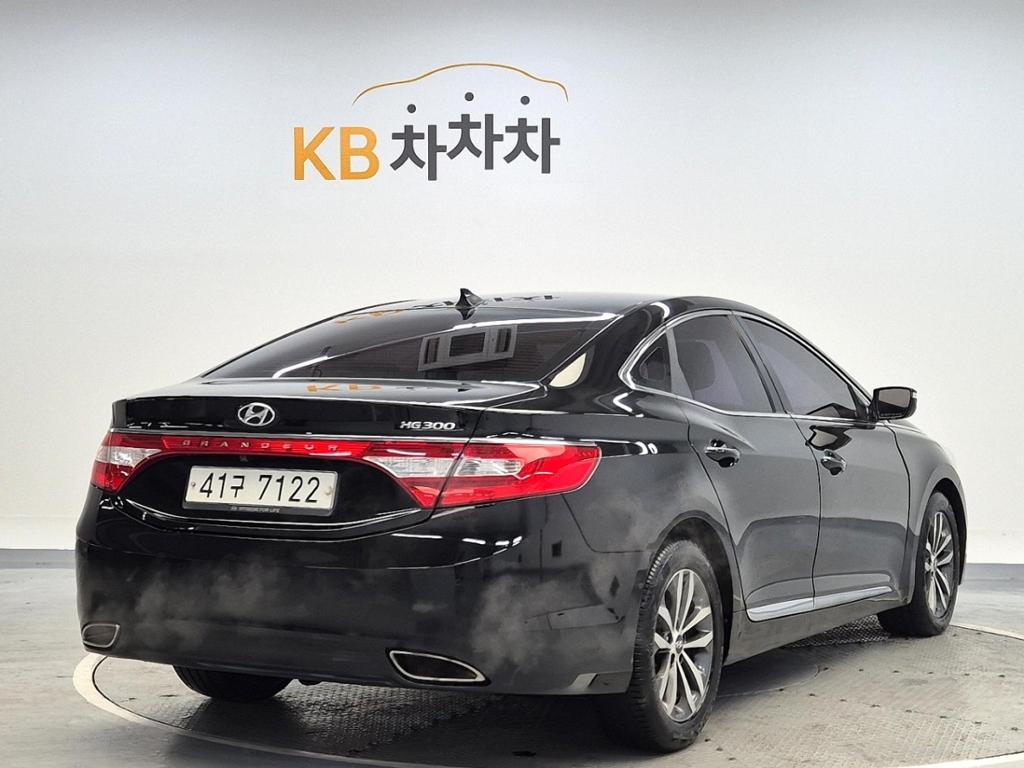 2011 HYUNDAI GRANDEUR HG 