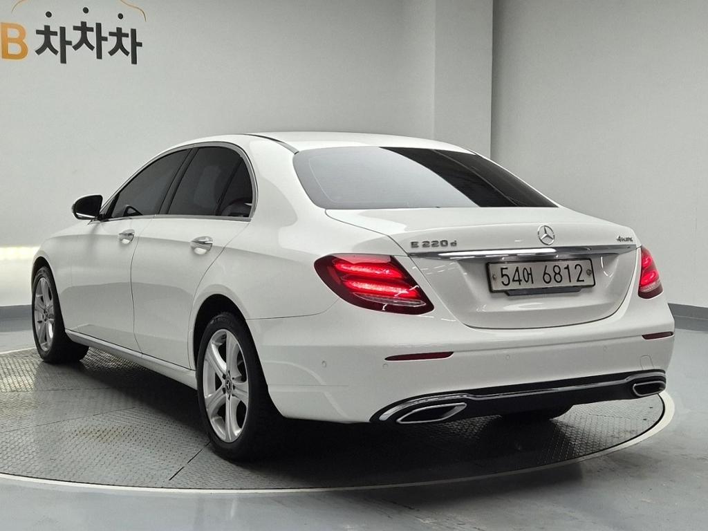 2017 BENZ E CLASS (5Gen) 