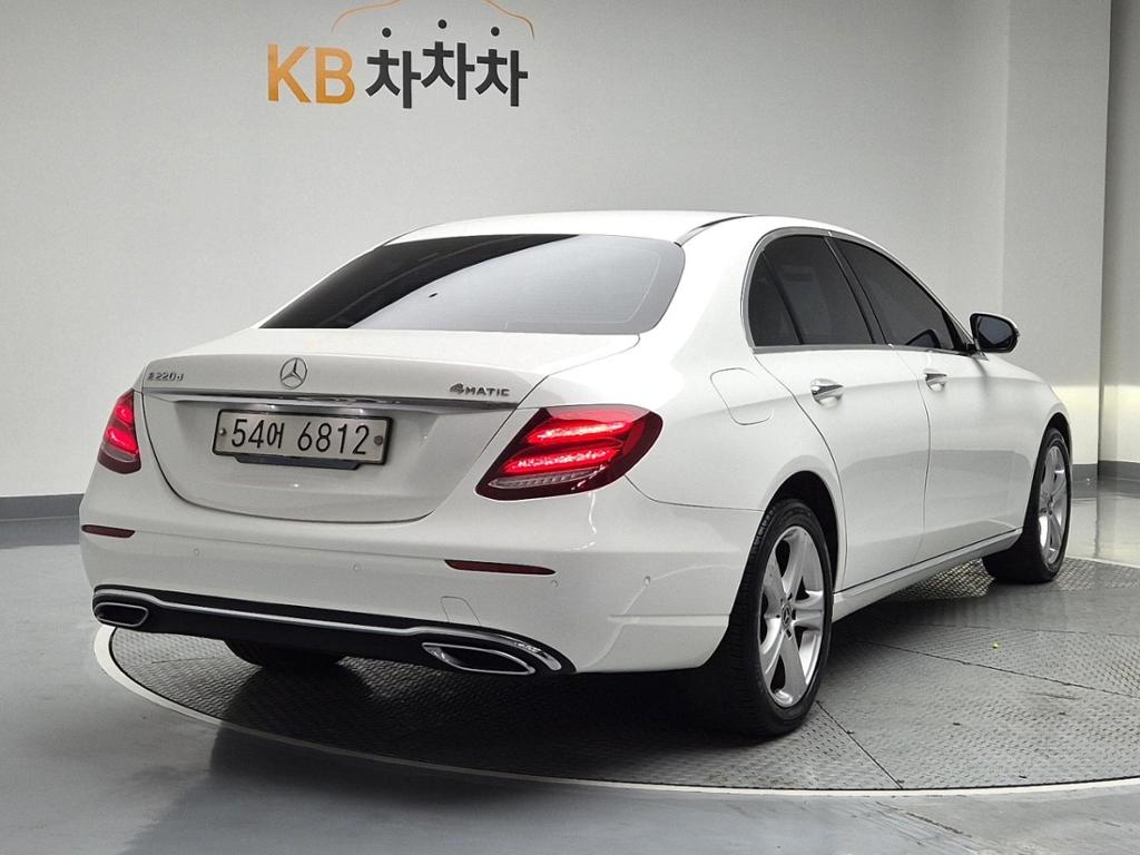 2017 BENZ E CLASS (5Gen) 