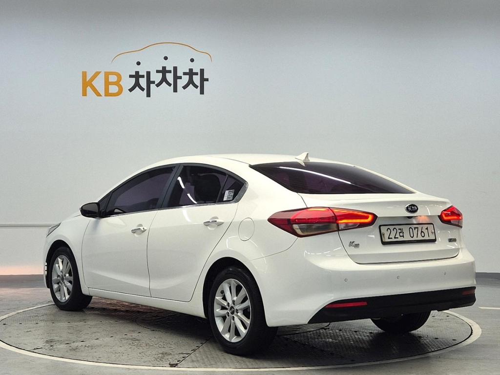 2016 KIA THE NEW K3 