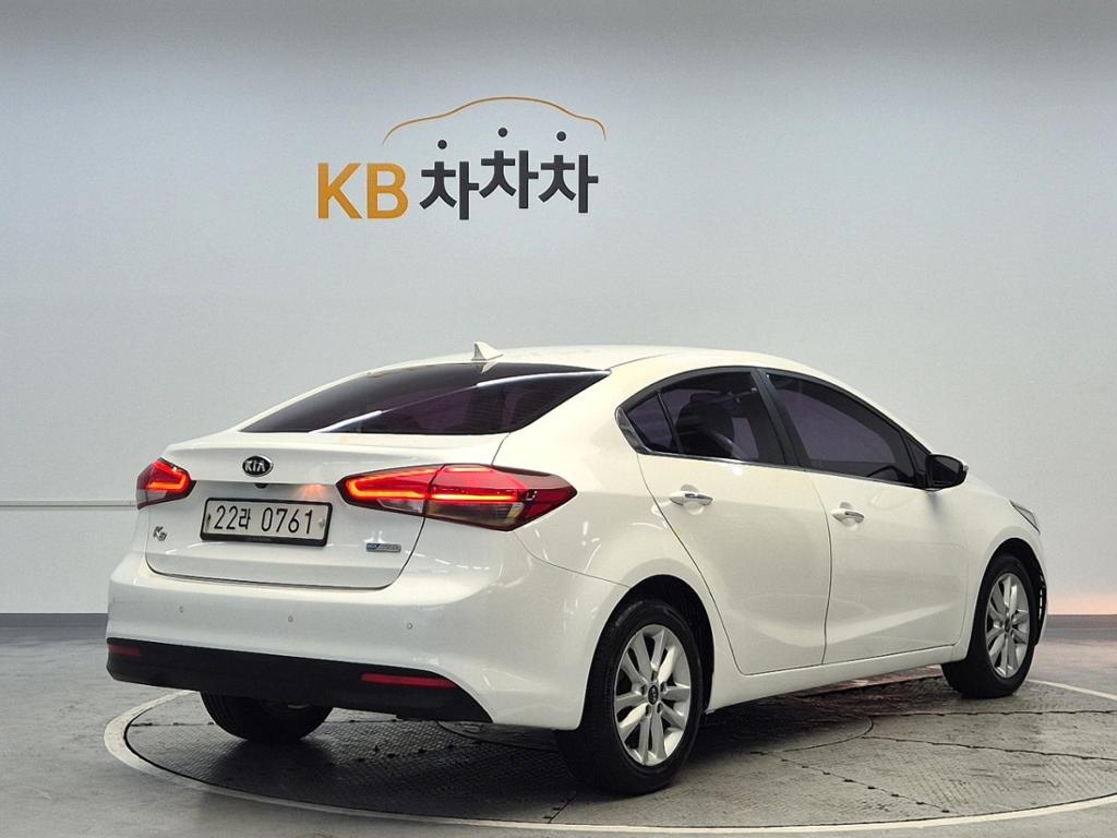 2016 KIA THE NEW K3 