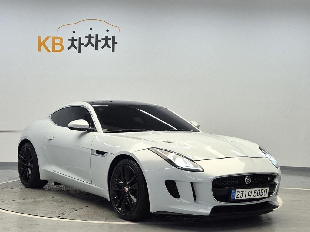 2016 JAGUAR F-TYPE 