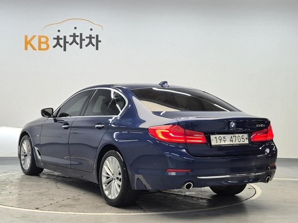 2018 BMW 5 SERIES (7Gen) 