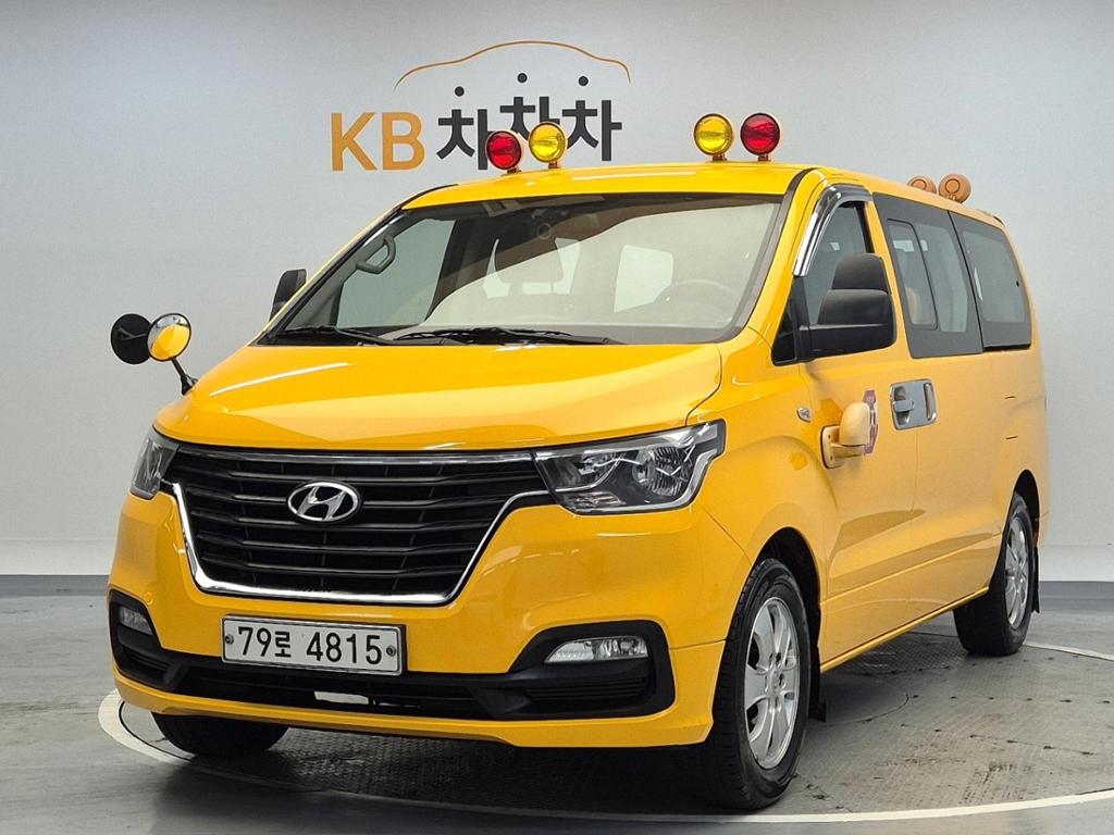 2019 HYUNDAI THE NEW GRAND STAREX 