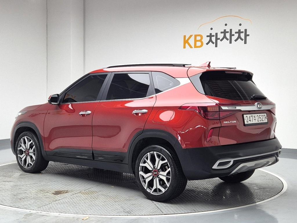 2021 KIA SELTOS 