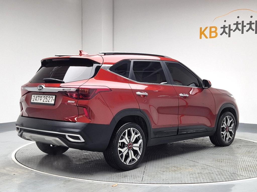 2021 KIA SELTOS 