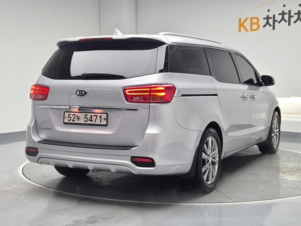 2019 KIA THE NEW CARNIVAL 