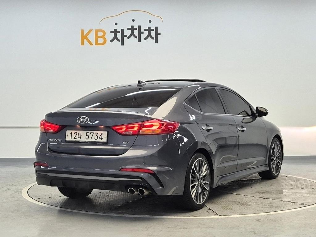 2018 HYUNDAI AVANTE AD 