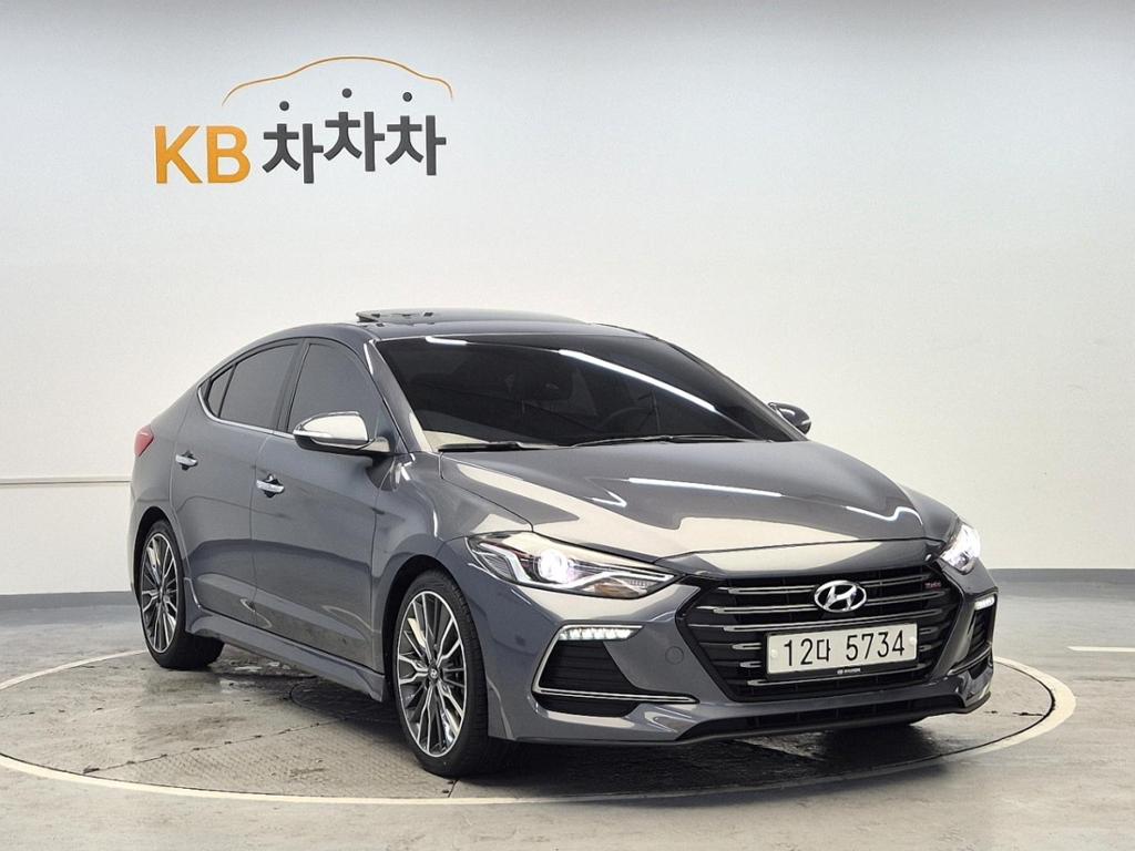 2018 HYUNDAI AVANTE AD 