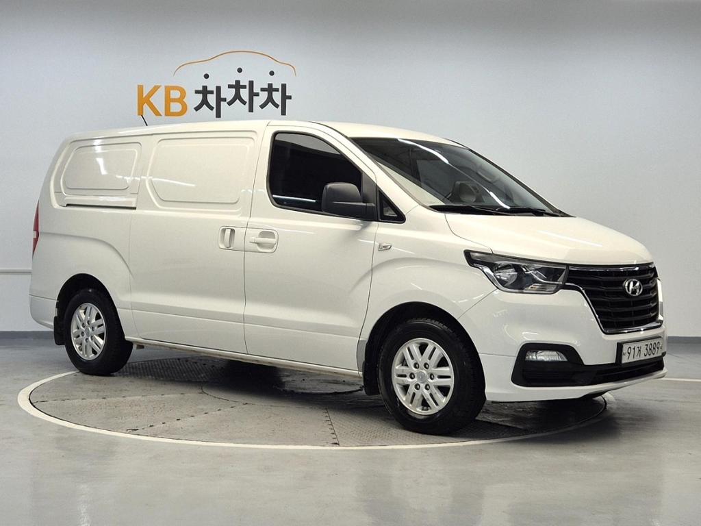 2019 HYUNDAI THE NEW GRAND STAREX 