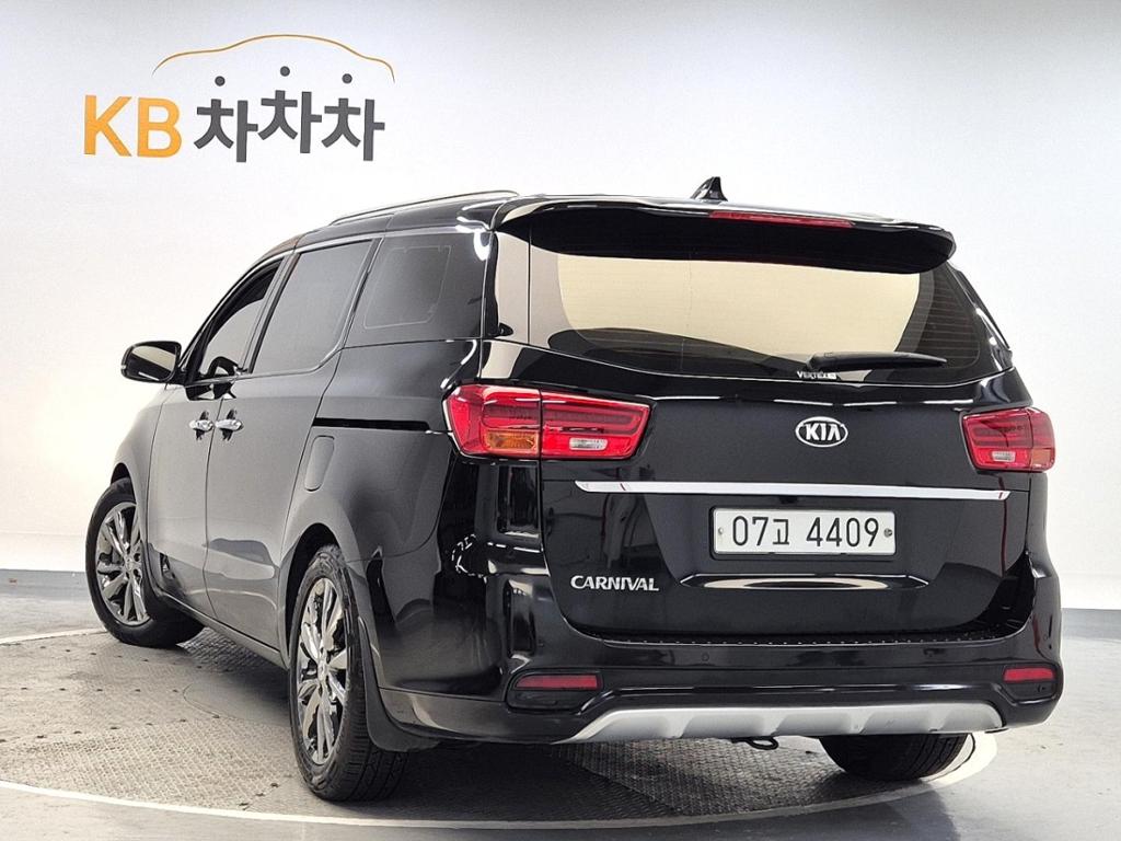 2019 KIA THE NEW CARNIVAL 