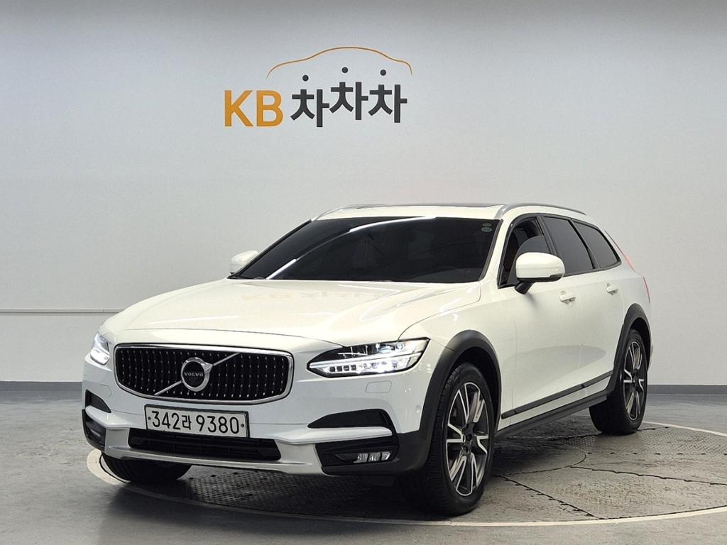 2020 VOLVO V90 CROSS COUNTRY 