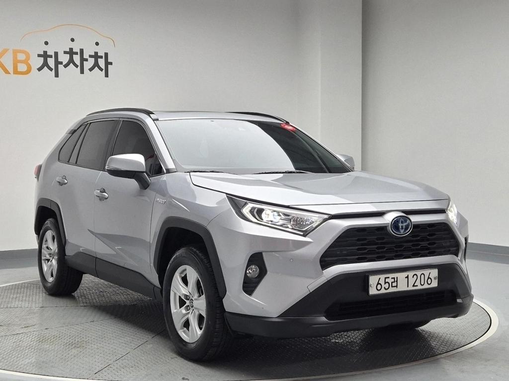 2019 TOYOTA RAV4 