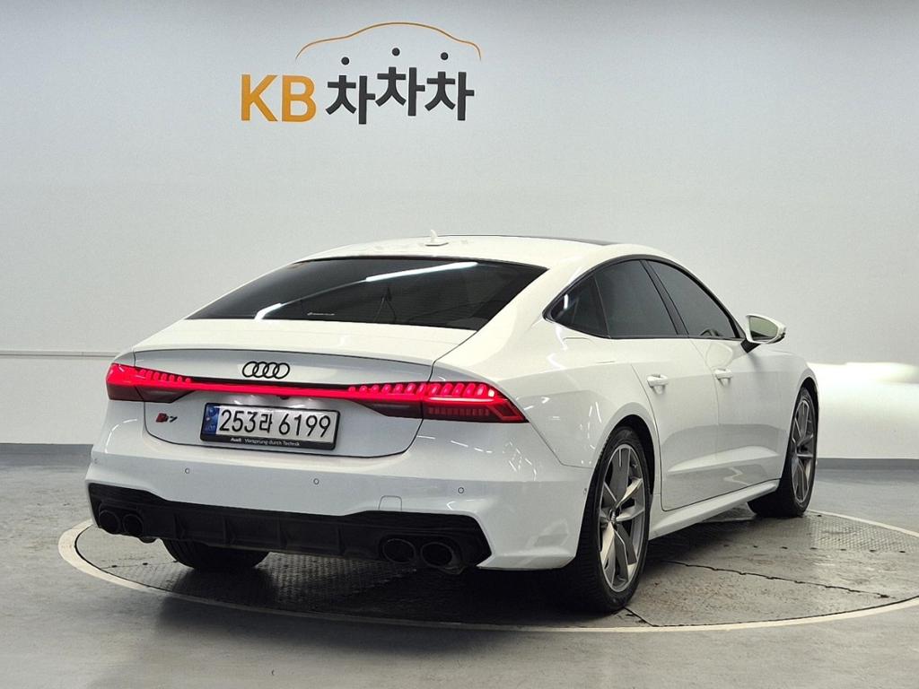 2020 AUDI A7 (2Gen) 