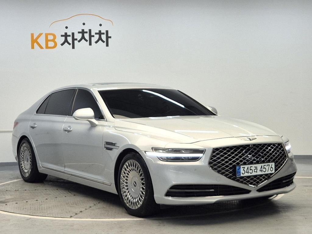 2019 GENESIS G90 