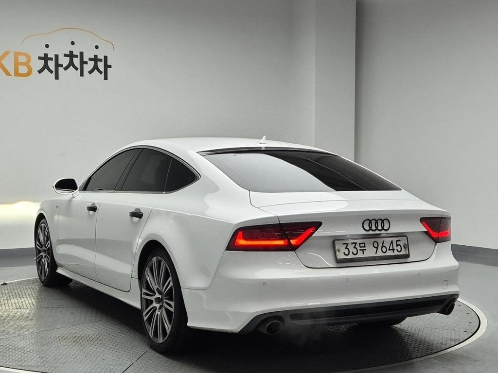 2014 AUDI A7 (1Gen) 