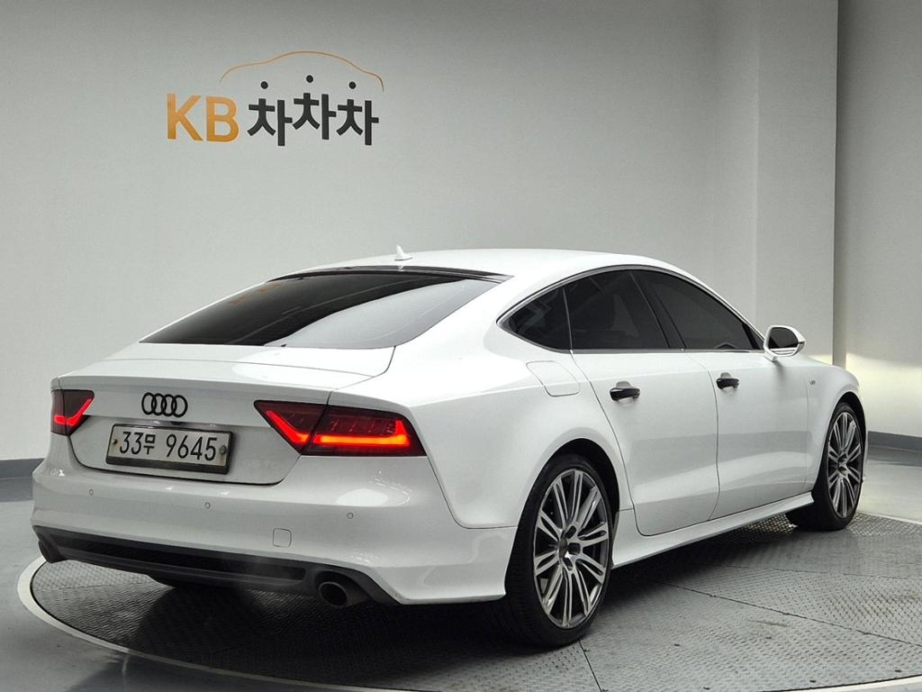 2014 AUDI A7 (1Gen) 