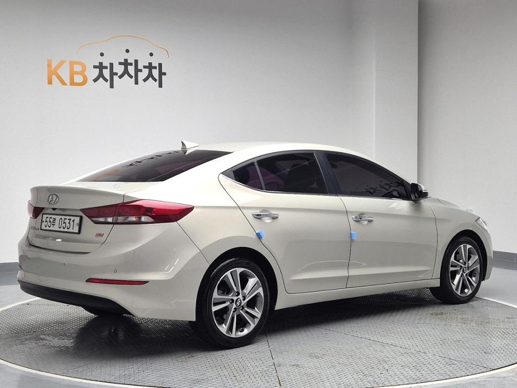 2016 HYUNDAI AVANTE AD 