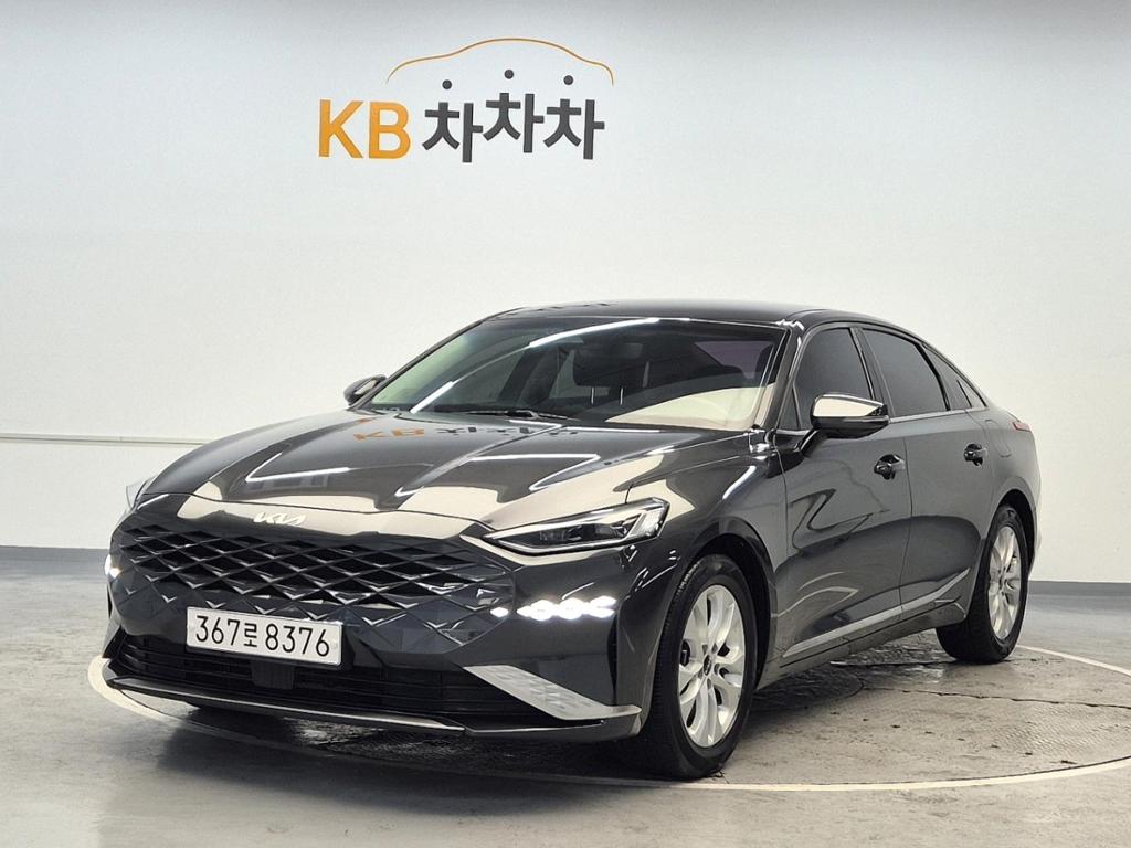 2022 KIA K8 