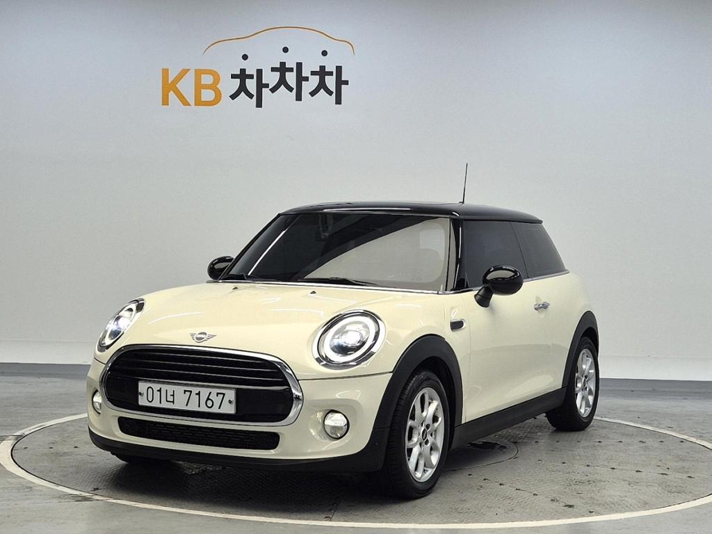 2019 MINI COOPER 
