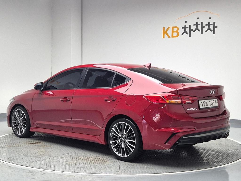 2018 HYUNDAI AVANTE AD 