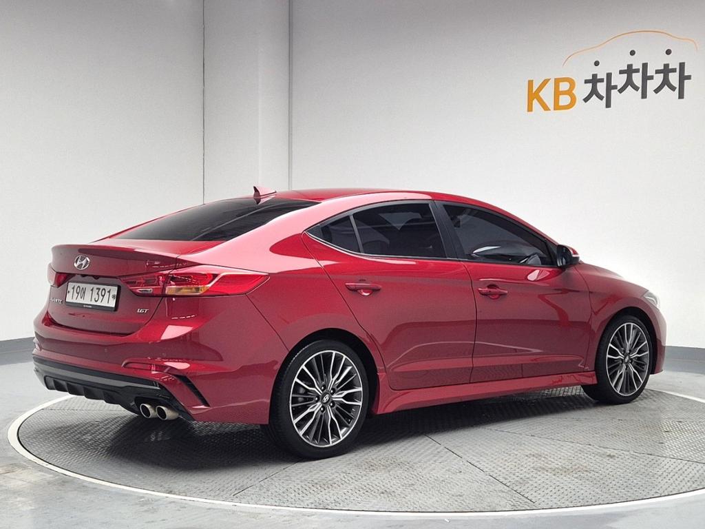 2018 HYUNDAI AVANTE AD 