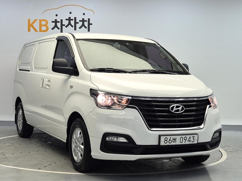 2019 HYUNDAI THE NEW GRAND STAREX 