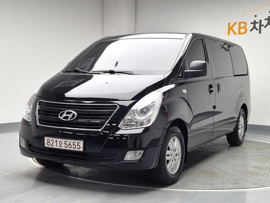2018 HYUNDAI GRAND STAREX 