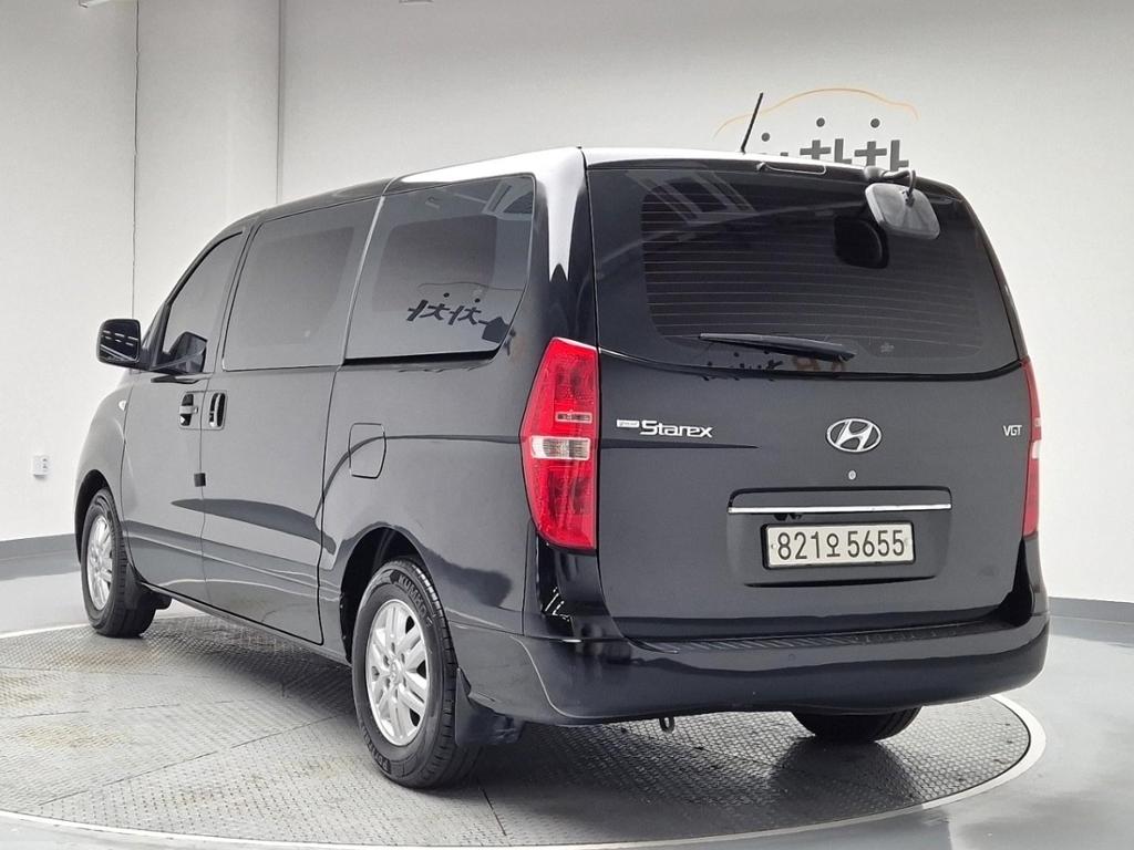 2018 HYUNDAI GRAND STAREX 