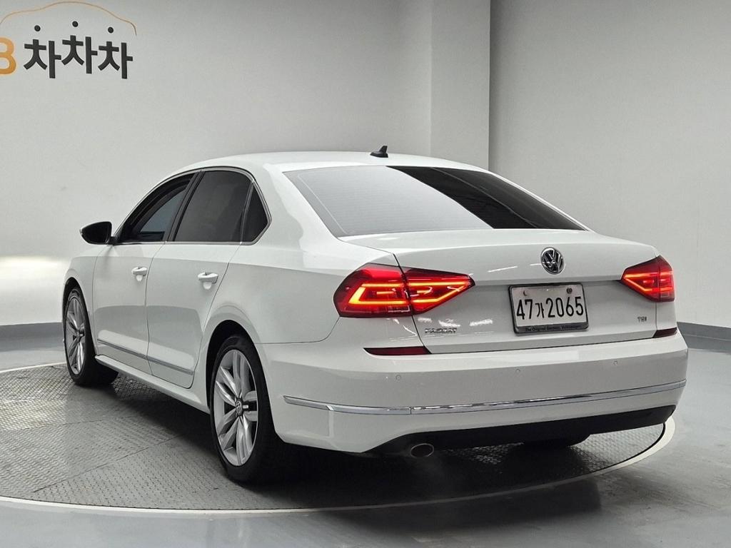 2016 VOLKSWAGEN THE NEW PASSAT (7Gen) 