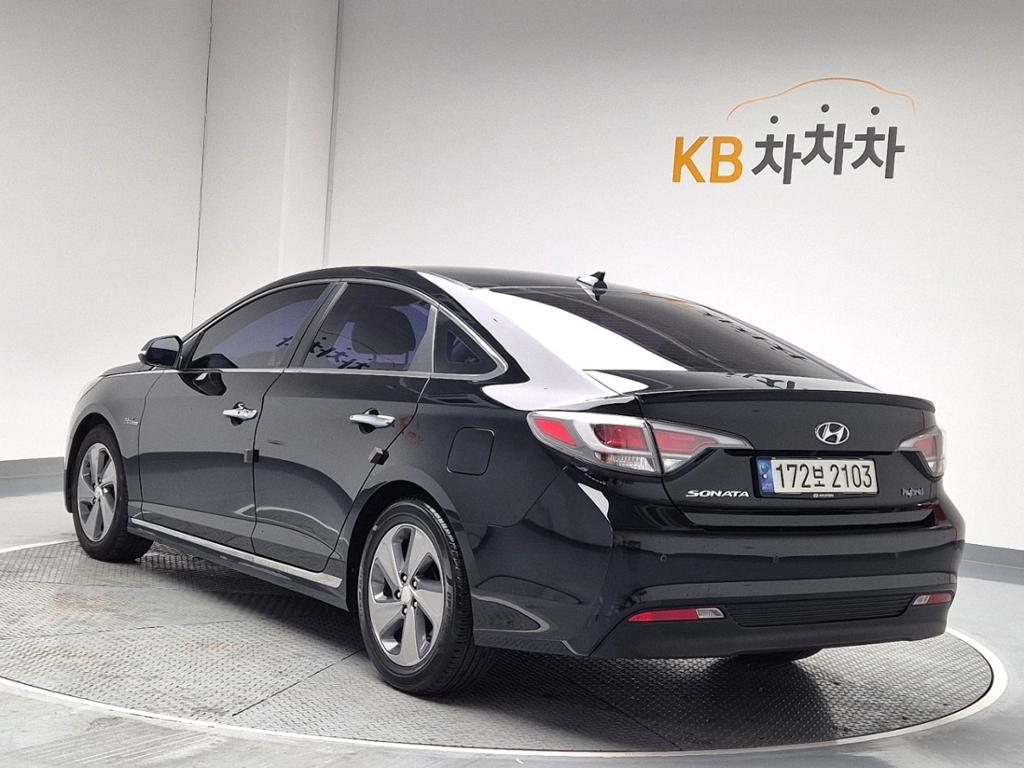 2016 HYUNDAI LF SONATA HYBRID 