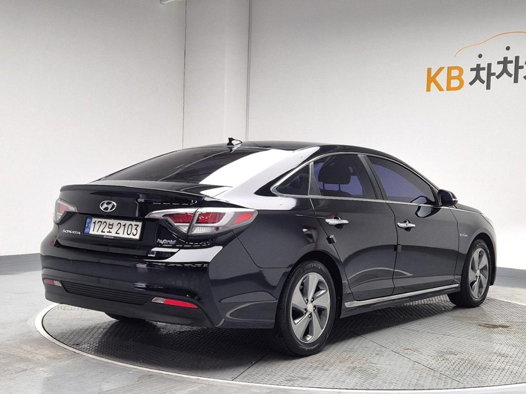 2016 HYUNDAI LF SONATA HYBRID 