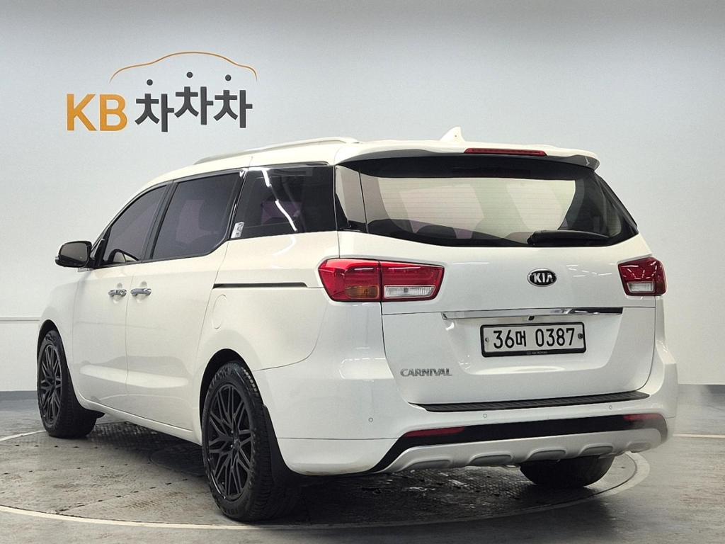 2017 KIA ALL NEW CARNIVAL 