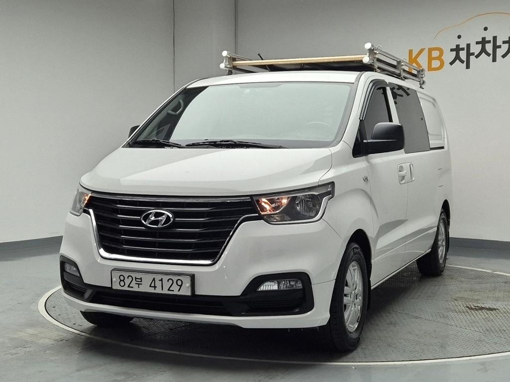 2020 HYUNDAI THE NEW GRAND STAREX 