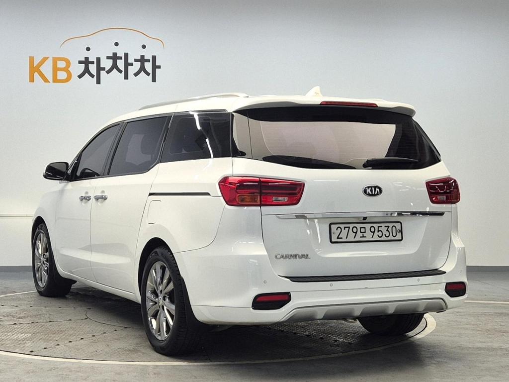 2019 KIA THE NEW CARNIVAL 