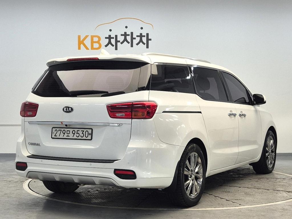 2019 KIA THE NEW CARNIVAL 
