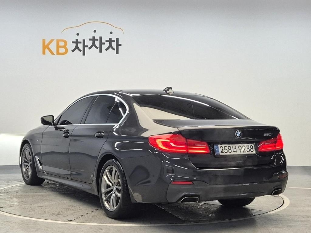 2020 BMW 5 SERIES (7Gen) 