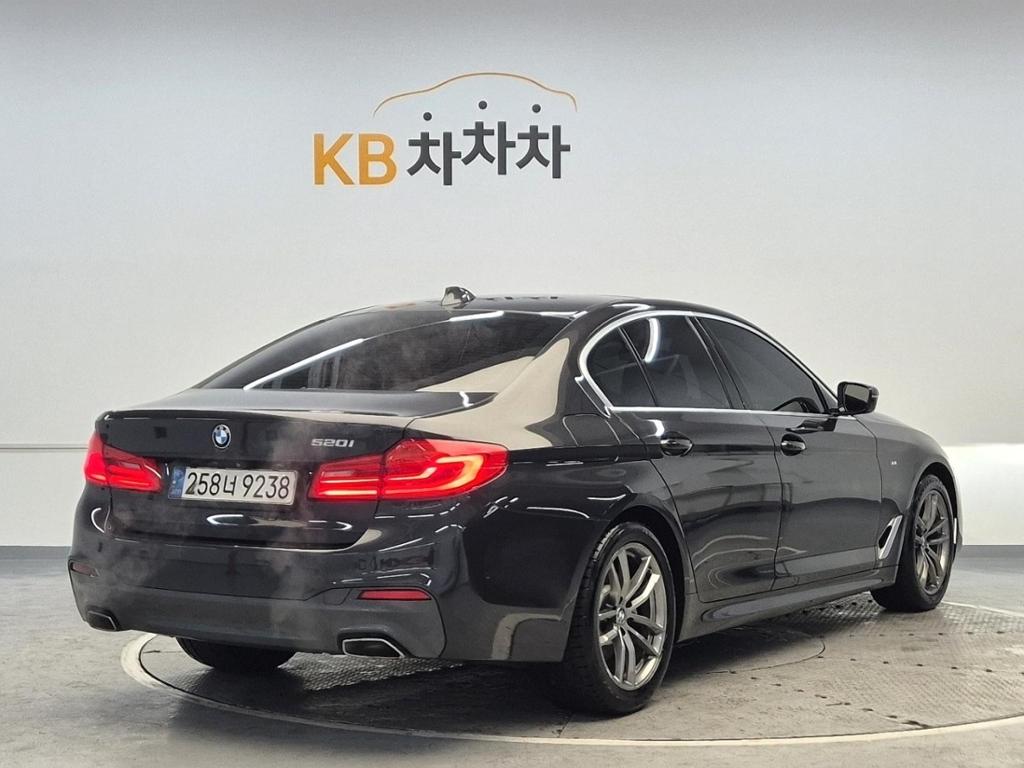 2020 BMW 5 SERIES (7Gen) 