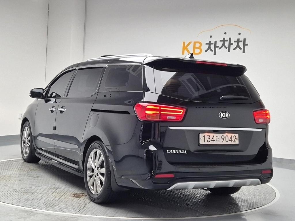 2019 KIA THE NEW CARNIVAL 