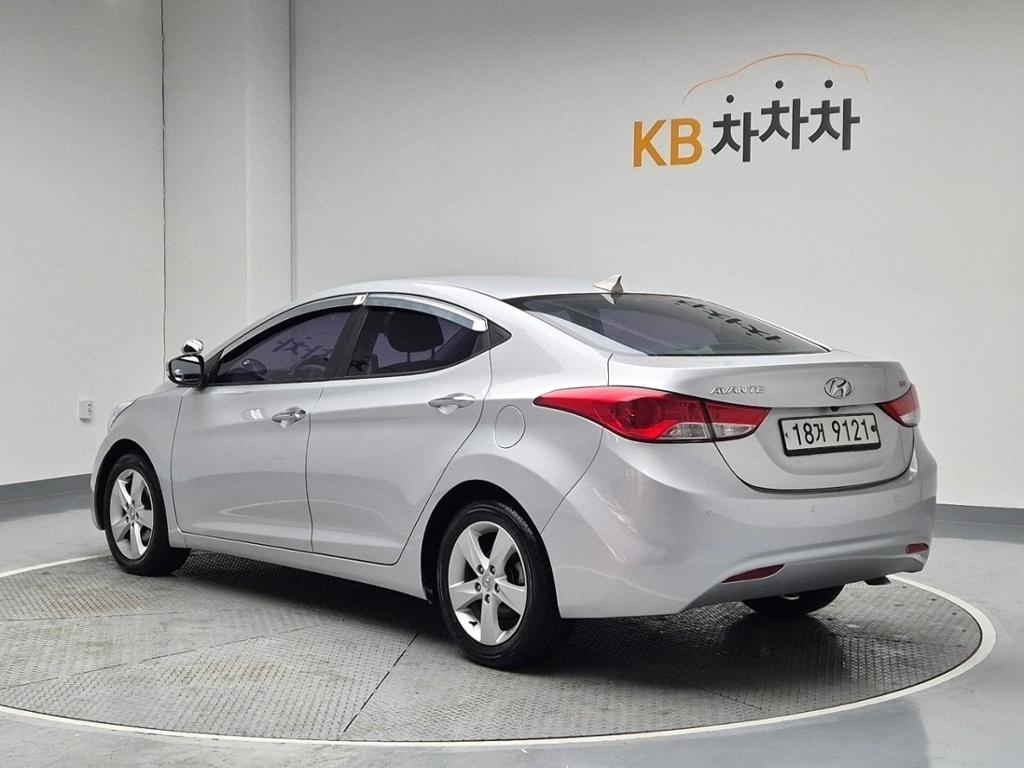 2014 HYUNDAI AVANTE MD 