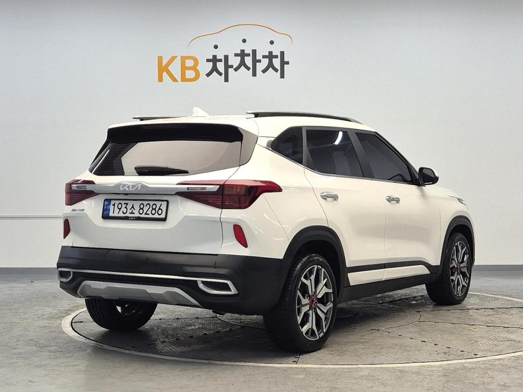 2023 KIA SELTOS 