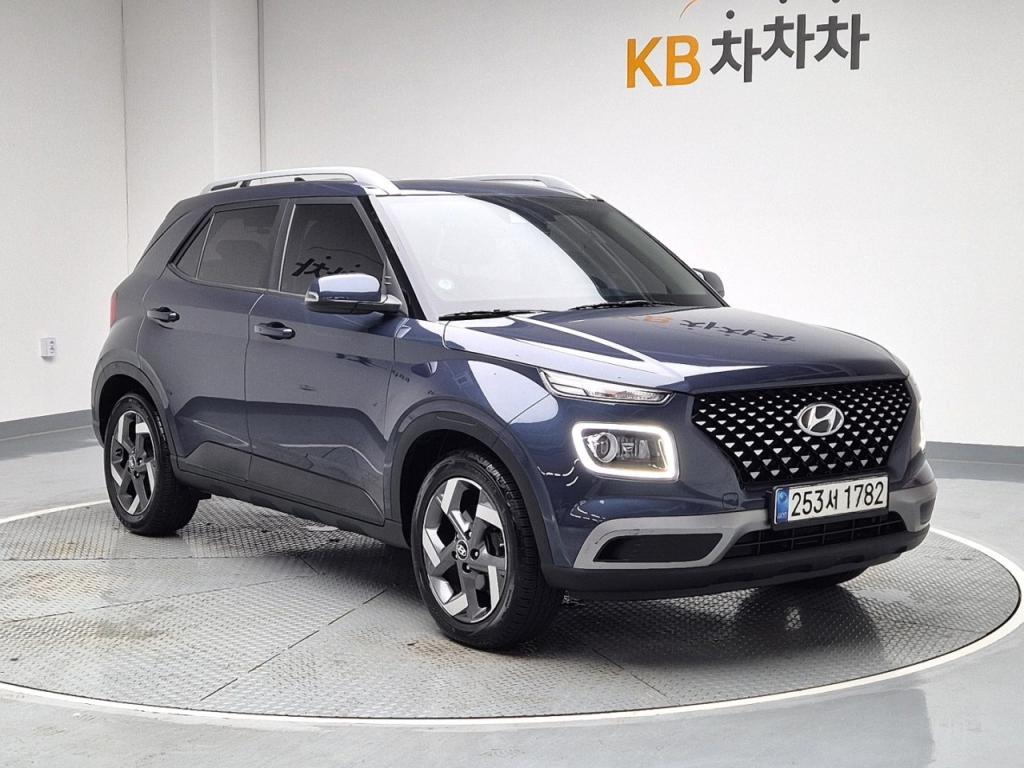 2021 HYUNDAI VENUE 